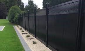 What Are Top 5 Benefits Of Metal Fence Panels